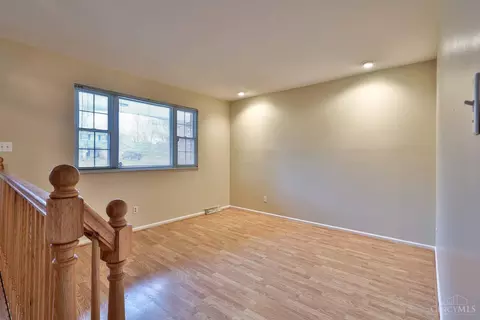 496 Wesley Dr, Cincinnati, OH 45244 photo 5