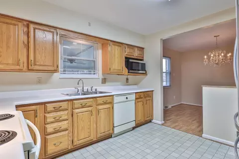 496 Wesley Dr, Cincinnati, OH 45244 photo 15