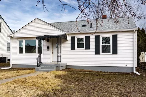 368 Eastview Pkwy, Hamilton, OH 45011