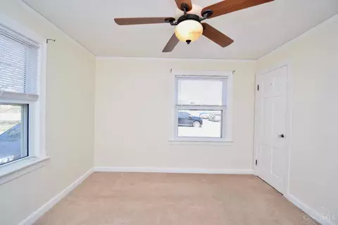 Bedroom - 5643 Biscayne Ave, Cincinnati, OH 45248 photo 5 of 7