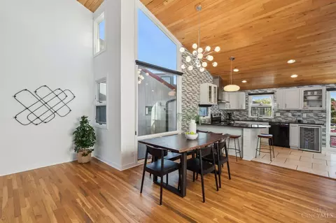 Dining - 1030 Hatch St, Cincinnati, OH 45202 photo 1 of 3