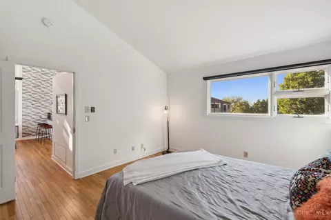 Bedroom - 1030 Hatch St, Cincinnati, OH 45202 photo 2 of 3