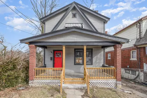 22 Glen Este Pl, Cincinnati, OH 45217