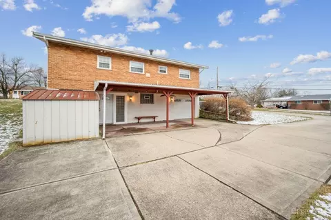 Exterior - 5074 Grosse Pointe Ln, Cincinnati, OH 45238 photo 6 of 10