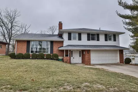 35 Huntington Ct, Hamilton, OH 45013