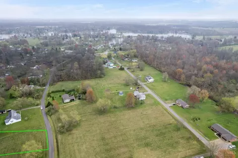 236 Schlitz Dr, Perry Twp, OH 45118