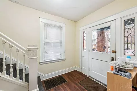 2211 Sauer Ave, Cincinnati, OH 45219 photo 3