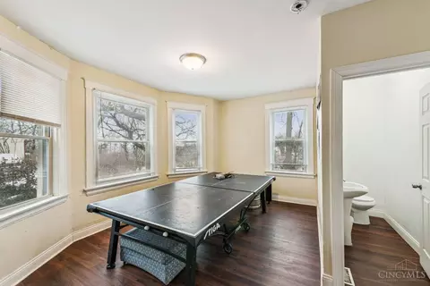 2211 Sauer Ave, Cincinnati, OH 45219 photo 8