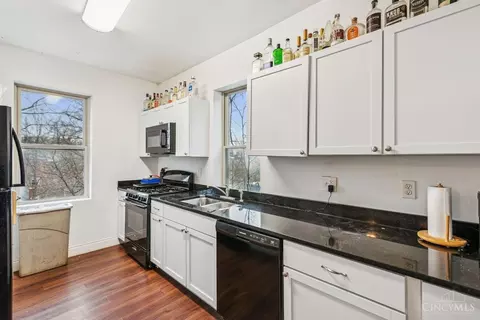 2211 Sauer Ave, Cincinnati, OH 45219 photo 12
