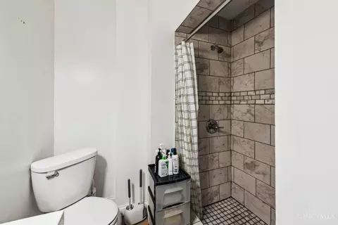 2211 Sauer Ave, Cincinnati, OH 45219 photo 27