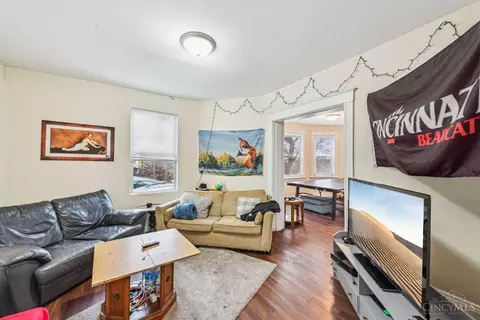 2211 Sauer Ave, Cincinnati, OH 45219 photo 6