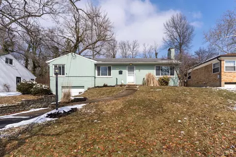 134 Vermont Ave, Wyoming, OH 45215