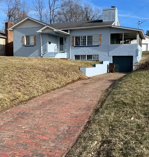 22 High St, Franklin, OH 45005