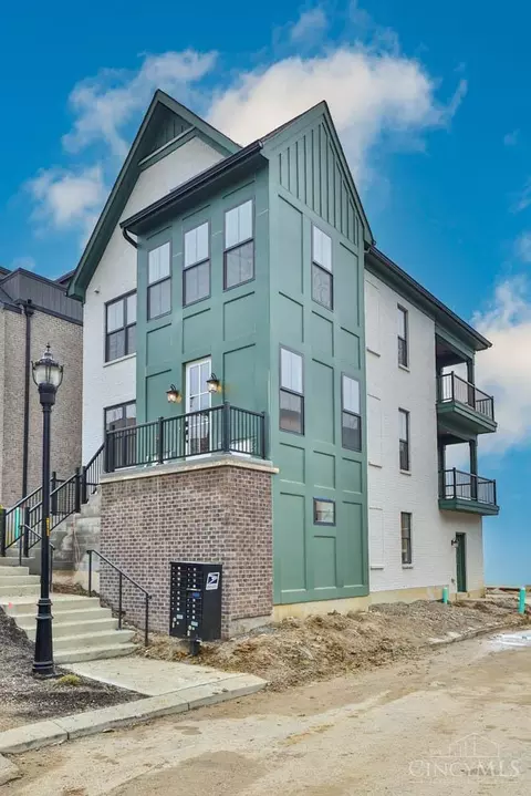 4217 Magnolia Aly, Blue Ash, OH 45242