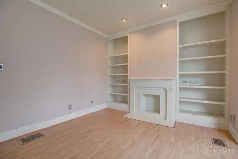2707 Silverleaf Ave, Cincinnati, OH 45212 photo 3