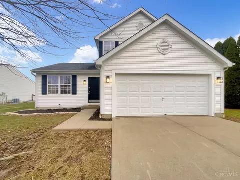6097 Weber Oaks Dr, Loveland, OH 45140