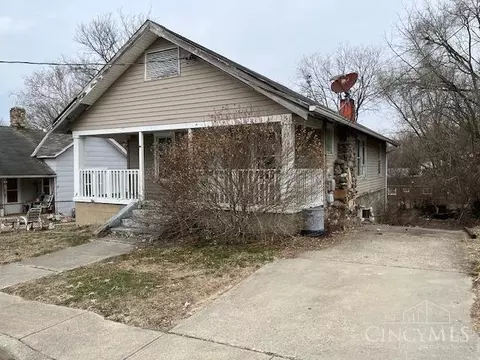 Exterior - 62 Ridge Ave, Cleves, OH 45002 photo 2 of 4