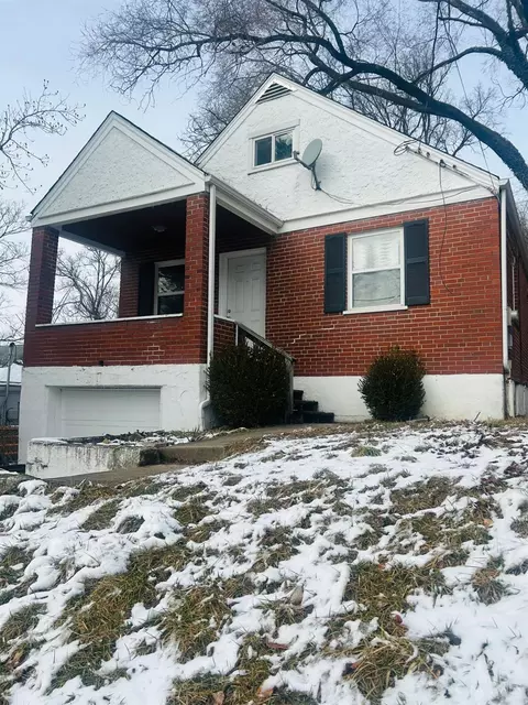 6916 Vinewood Ave, Cincinnati, OH 45227
