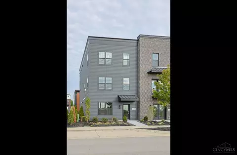 4230 Parkview Dr, Blue Ash, OH 45242