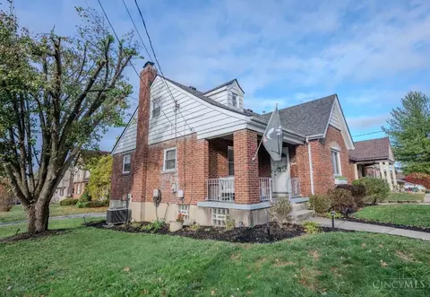 Exterior - 6811 Hampton Dr, Silverton, OH 45236 photo 6 of 6