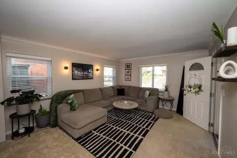 Other - 6811 Hampton Dr, Silverton, OH 45236 photo 3 of 9