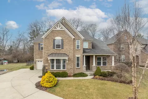 8931 Kenwood Rd, Blue Ash, OH 45242