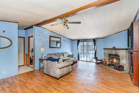 15979 Edgington Rd, Williamsburg, OH 45176 photo 5