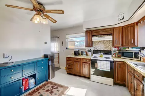 Kitchen - 5956 Snyder Rd, Cincinnati, OH 45247 photo 2 of 3