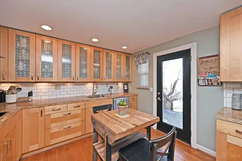 2460 Downing Dr, Cincinnati, OH 45208 photo 9