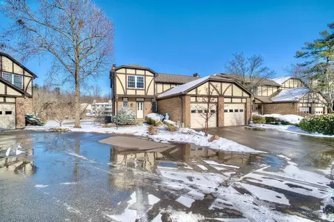 6140 Cleves Warsaw Pike, Cincinnati, OH 45233