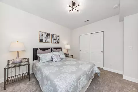 Bedroom - 6607 Ledge St, Cincinnati, OH 45227 photo 14 of 14