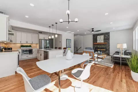 Dining - 6607 Ledge St, Cincinnati, OH 45227 photo 1 of 4