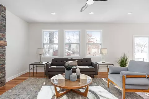 Living - 6607 Ledge St, Cincinnati, OH 45227 photo 4 of 5