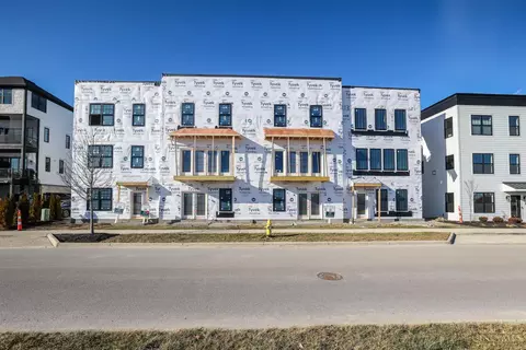 4236 Parkview Dr, Blue Ash, OH 45242