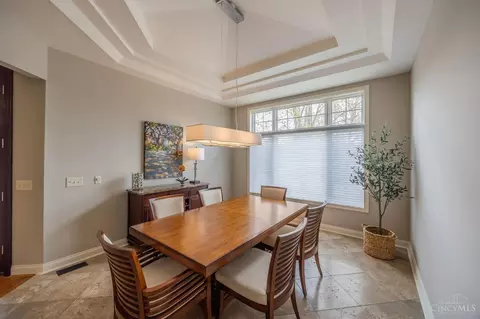 Dining - 900 Turning Point Ln, Hamilton Township, OH 45039 photo 3 of 4