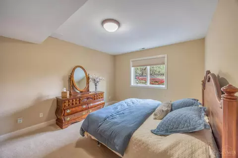 Bedroom - 900 Turning Point Ln, Hamilton Township, OH 45039 photo 1 of 5