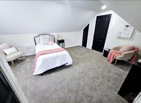 Bedroom - 2235 Hunt Rd, Reading, OH 45215 photo 3 of 5