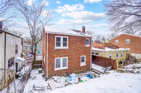 Exterior - 460 Elberon Ave, Cincinnati, OH 45205 photo 5 of 7