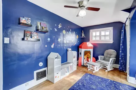 Bedroom - 460 Elberon Ave, Cincinnati, OH 45205 photo 5 of 5