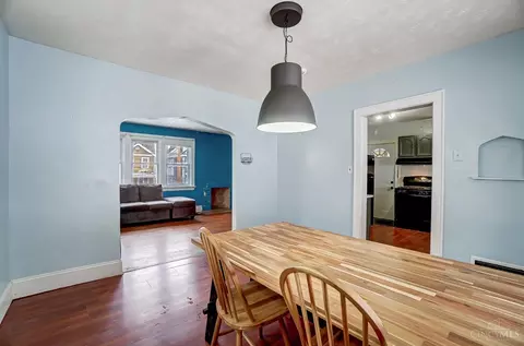 Dining - 460 Elberon Ave, Cincinnati, OH 45205 photo 3 of 3