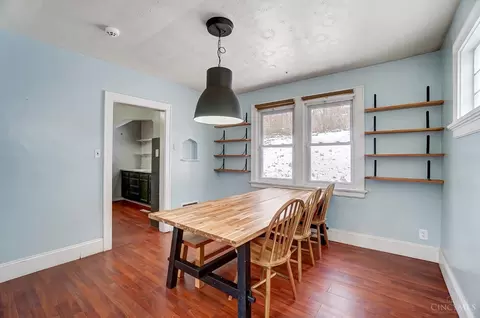 Dining - 460 Elberon Ave, Cincinnati, OH 45205 photo 2 of 3