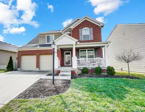 8807 Bluejay View Dr, Cleves, OH 45002