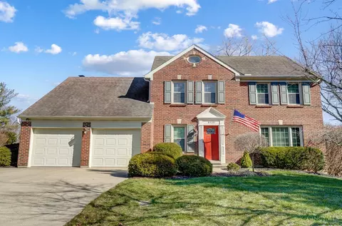 8050 Stonebarn Dr, West Chester, OH 45069