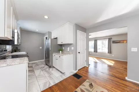 1108 Lang Rd, Amelia, OH 45102 photo 3