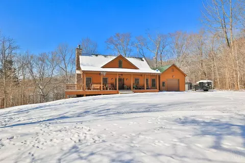 5238 Wilmington Rd, Oregonia, OH 45054
