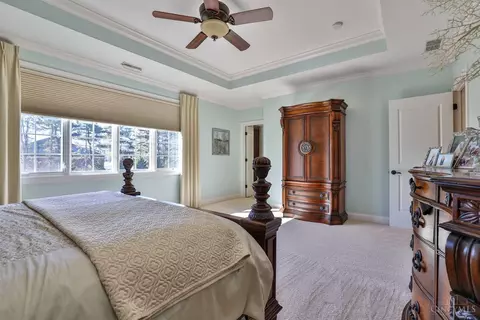 Bedroom - 7963 Kugler Mill Rd, Cincinnati, OH 45243 photo 2 of 8