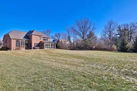 Exterior - 7963 Kugler Mill Rd, Cincinnati, OH 45243 photo 8 of 12