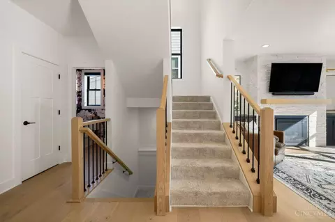 Entry Way - 4757 Alpine Ave, Blue Ash, OH 45242 photo 3 of 4