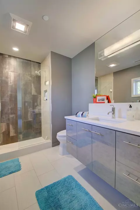 309 Oregon St, Cincinnati, OH 45202 photo 55