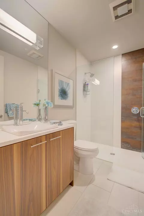 309 Oregon St, Cincinnati, OH 45202 photo 50